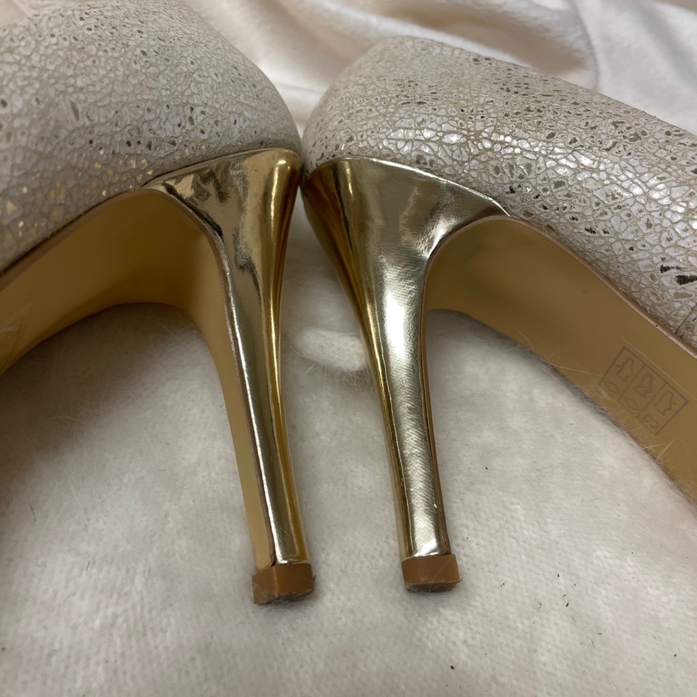 All that Glitters is Gold!! 👠 Sexy Platform Pumps - Picture 7 of 12